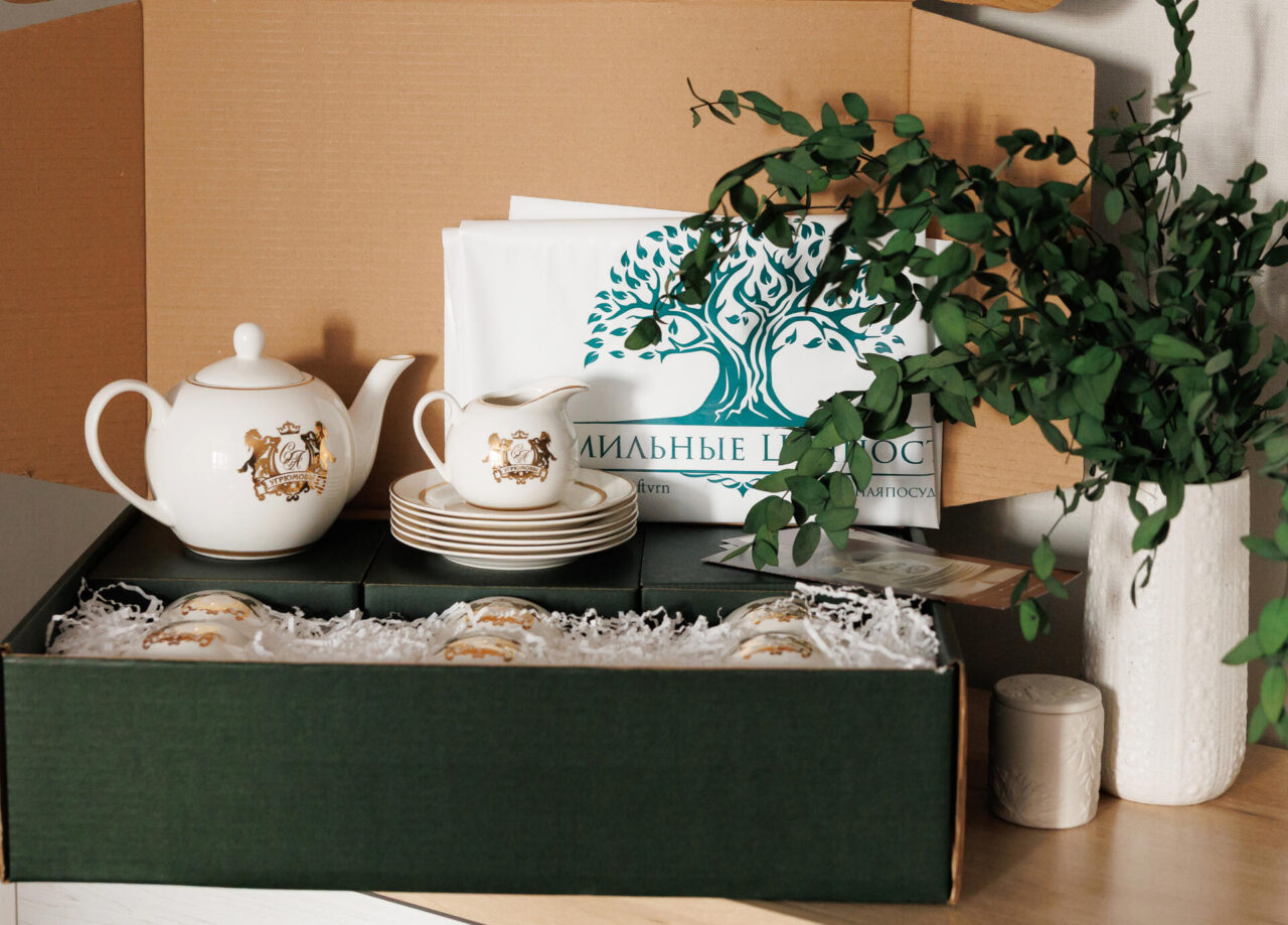 Чайный cервиз «Аристо золотой» на 6 персон